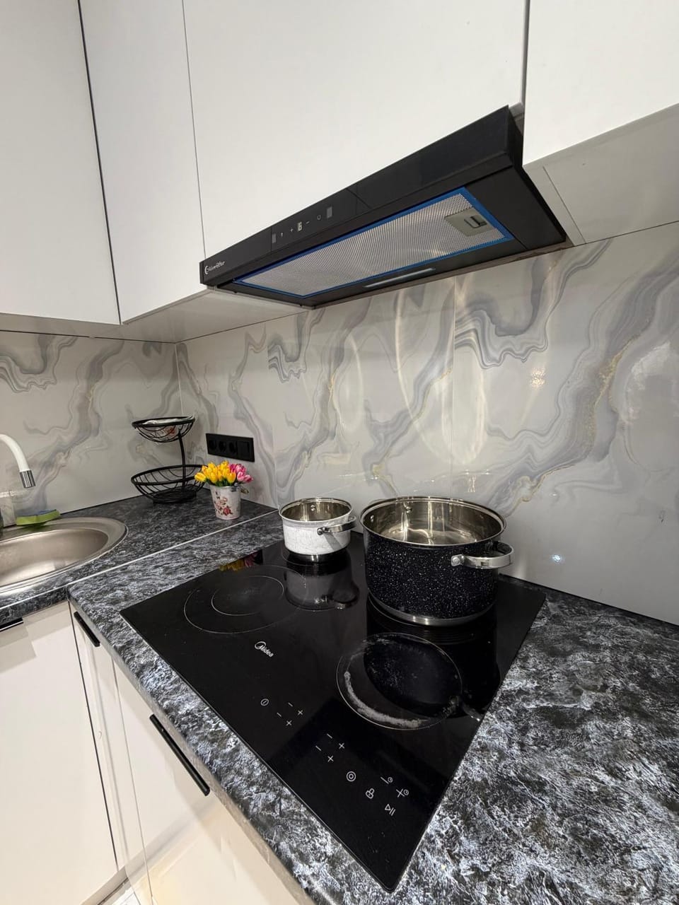Steps to Attractions & City Life Walkable Apartment Apartment in Almaty