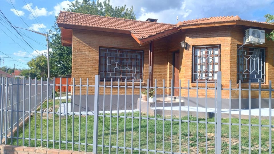 La Bonita, casa en Villa de Merlo, SL House in Villa de Merlo