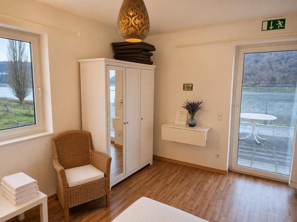 Bedroom, River view