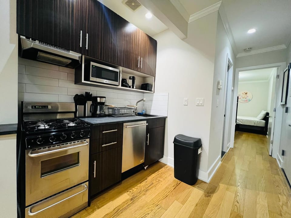 Midtown West Suites by Times Square Apartment in Midtown