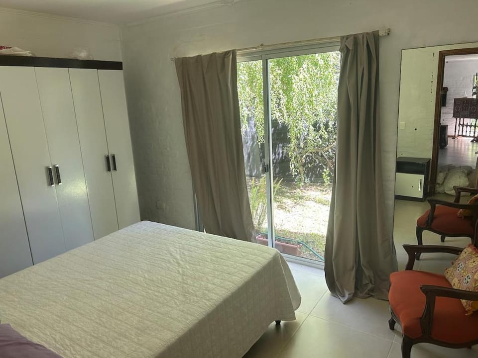 Rent a nice house in a quiet area of El Tesoro House in Maldonado Department, Uruguay
