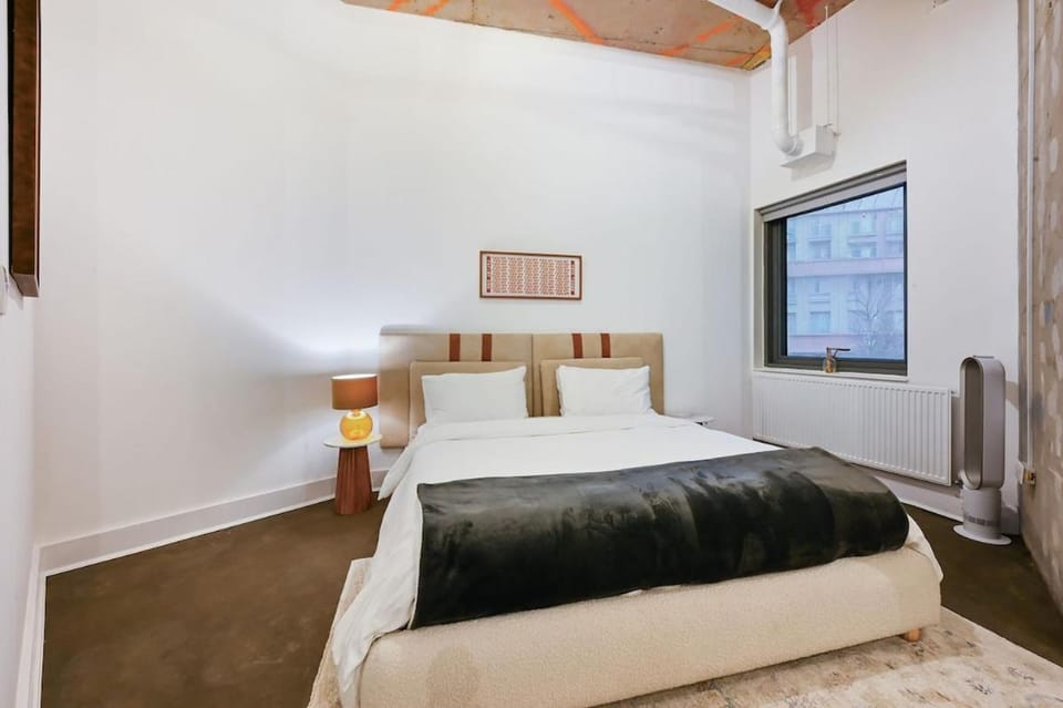 Industrial Chic 1BR Loft Near Paddington Basin Apartment in City of Westminster