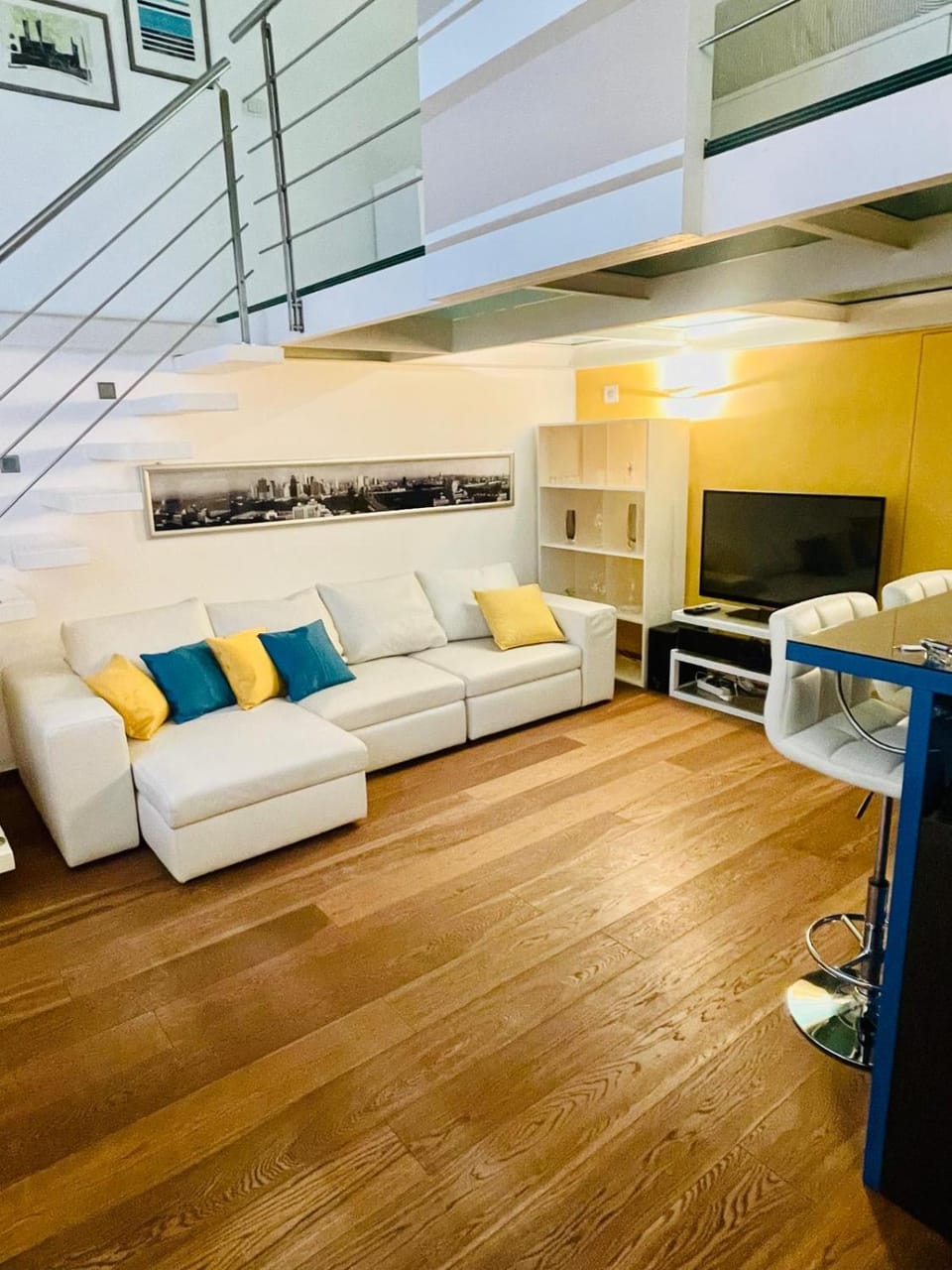 Communal lounge/ TV room, TV and multimedia, Living room, Seating area