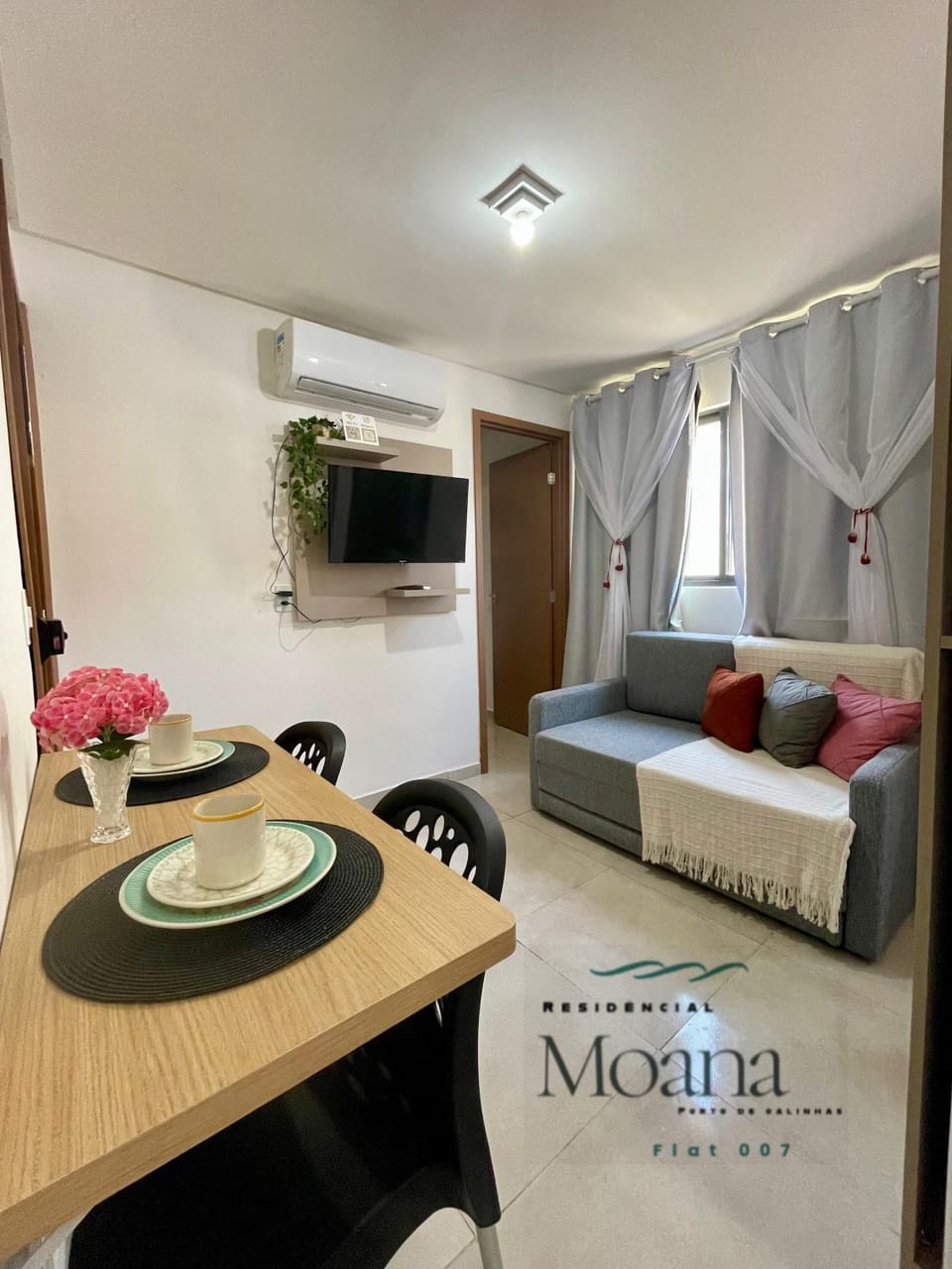 TV and multimedia, Living room, Dining area, air conditioner