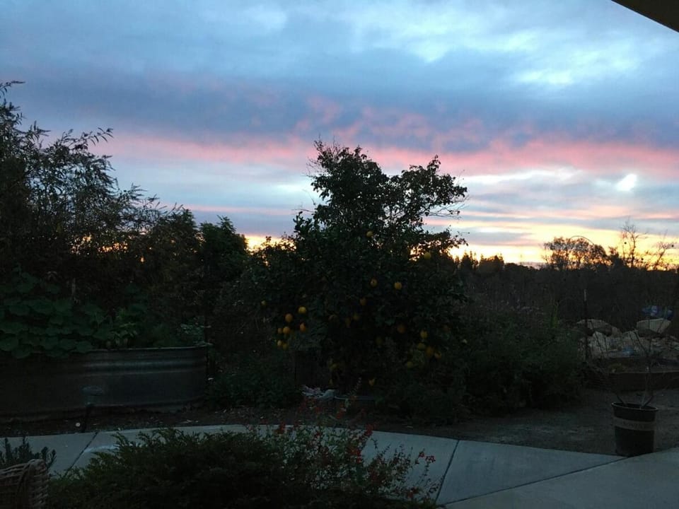 Beverlys Hilltop Retreat House in Fallbrook