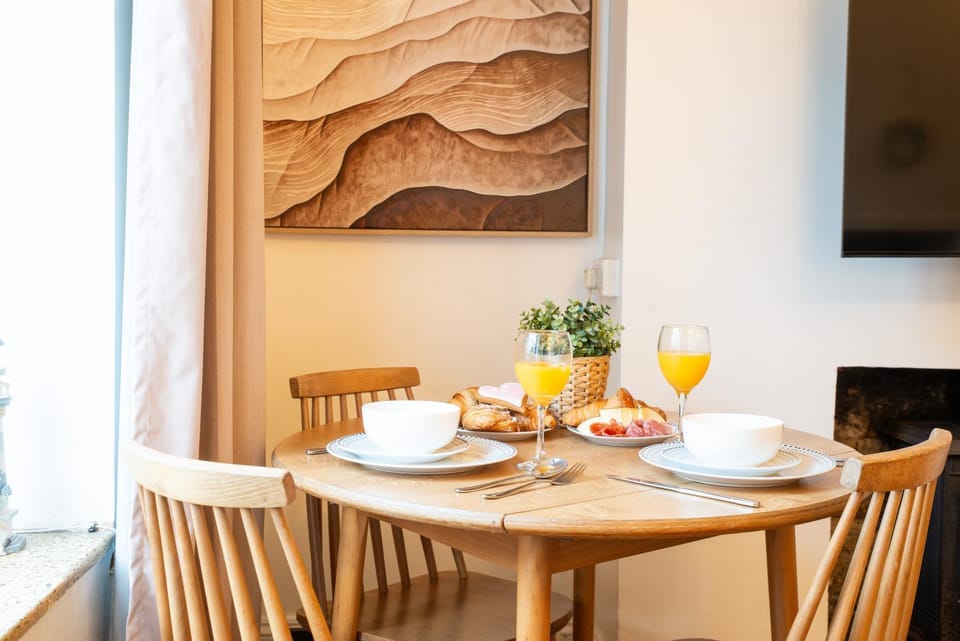 Mumbles Beachfront Escape cottage like 3BR with stone wall shower & Sea Views from the Hill House in The Mumbles
