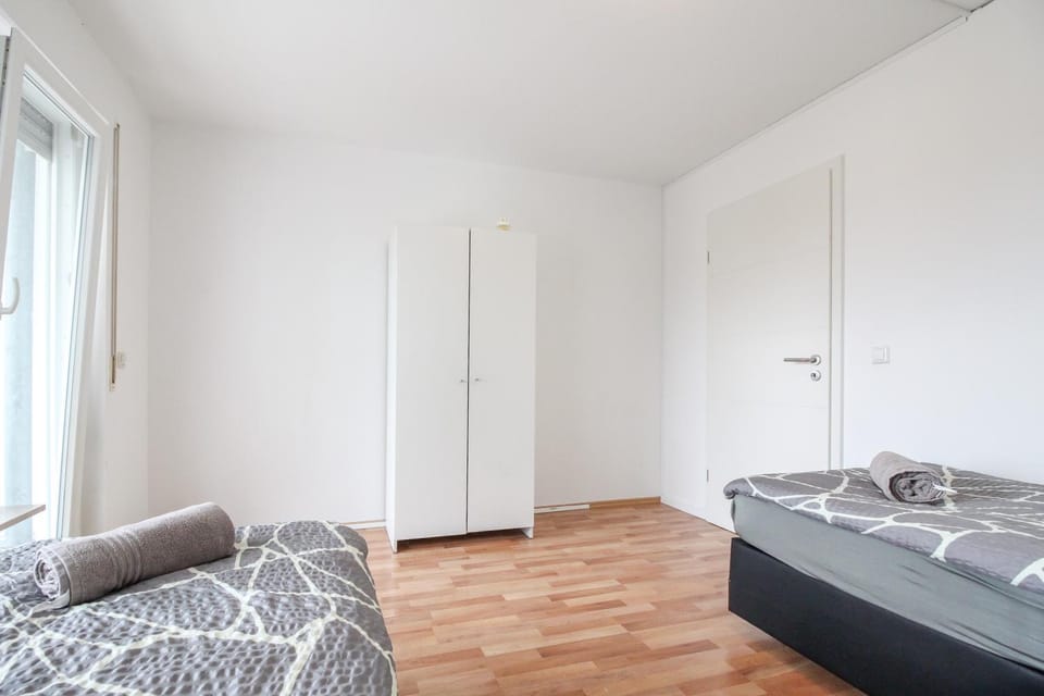 Bedroom, wardrobe