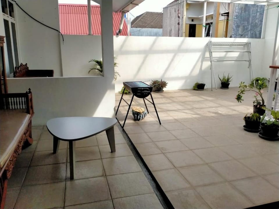 Day, Balcony/Terrace, Seating area, Dining area