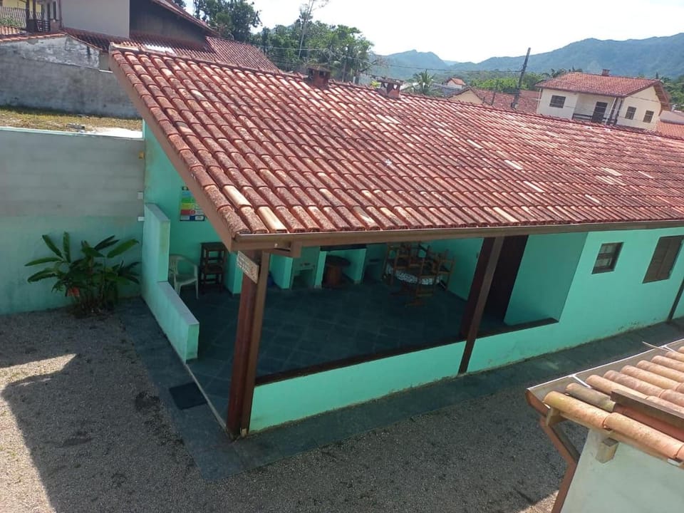 Solange Ferreira House in Caraguatatuba