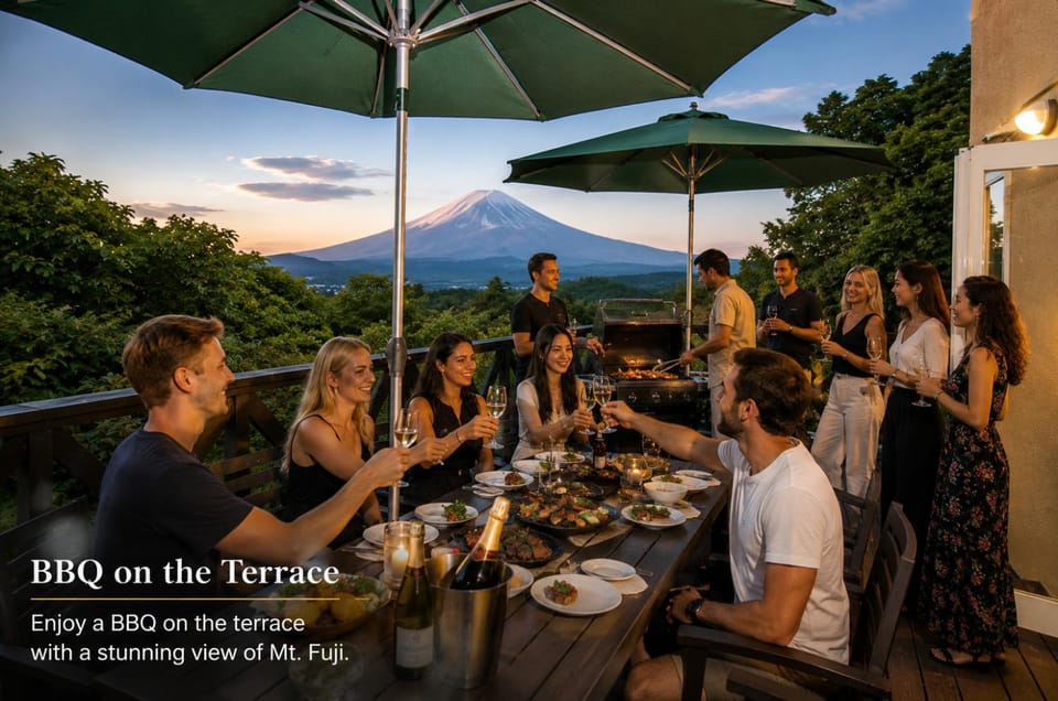Patio, Restaurant/places to eat, People, Natural landscape, BBQ facilities, Food and drinks, Banquet/Function facilities, Food, Text overlay, Mountain view, Drinks, Alcoholic drinks, group of guests