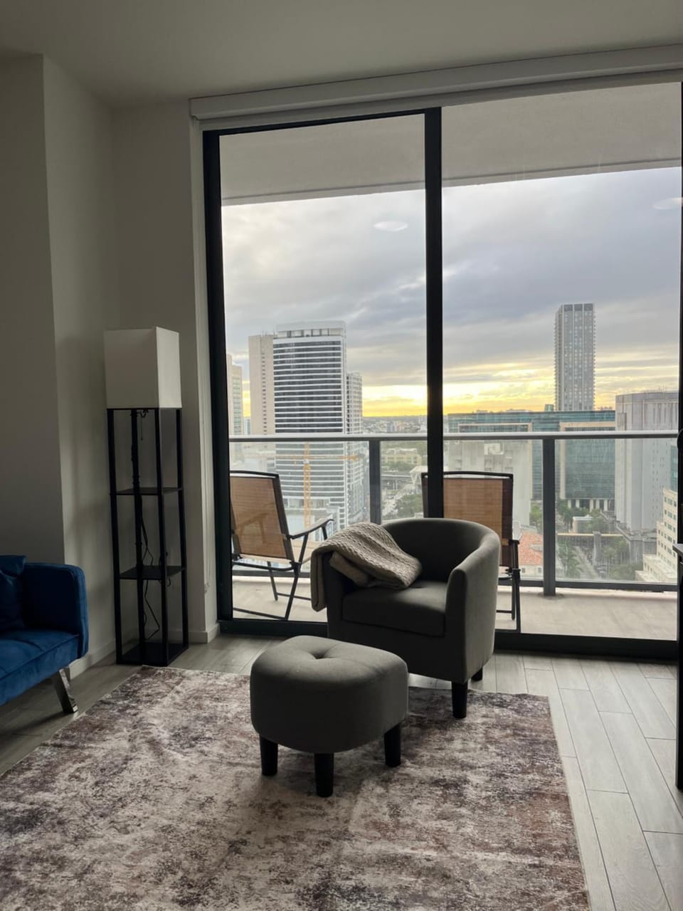 View (from property/room), Balcony/Terrace, Living room, Seating area