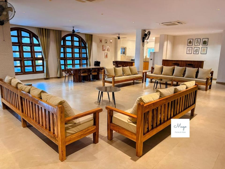 White Arc by MagoStays - 8BR Luxury Pool Villa Villa in Telangana