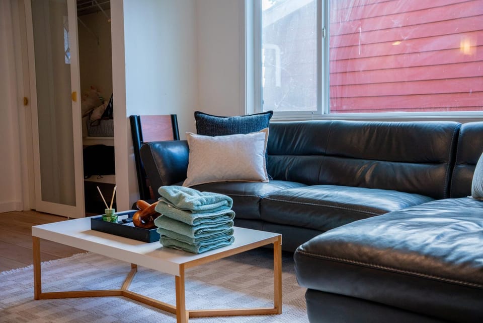 Modern 3BR - Rare AC in Seattle - Family-Friendly Apartment in Lake City