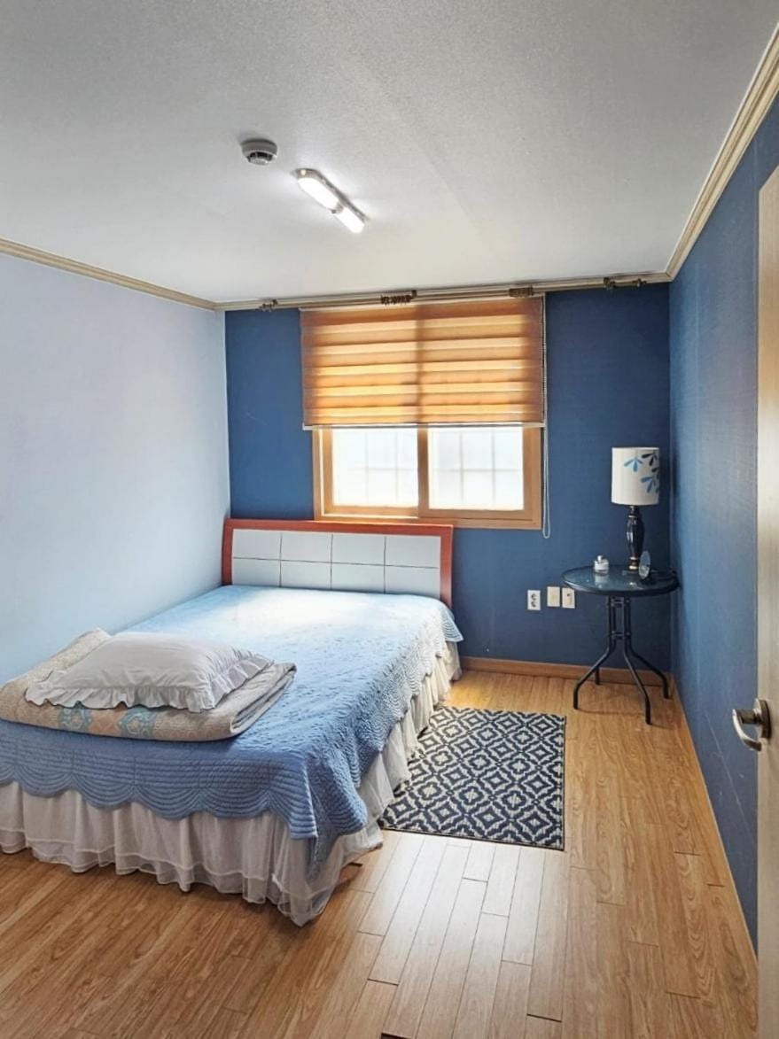부산 연산동의 아늑한 가정집 3룸 House in Busan
