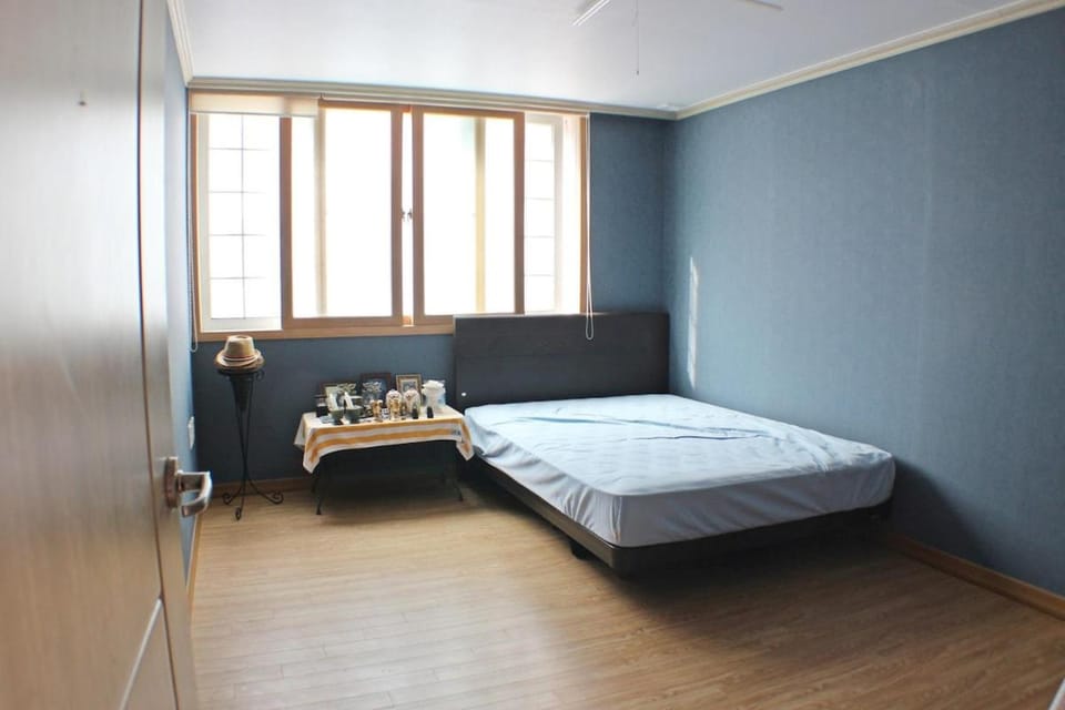 부산 연산동의 아늑한 가정집 3룸 House in Busan