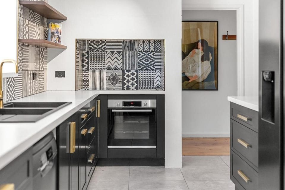 Gated & Secure Single-Level Home in CBD House in Canberra