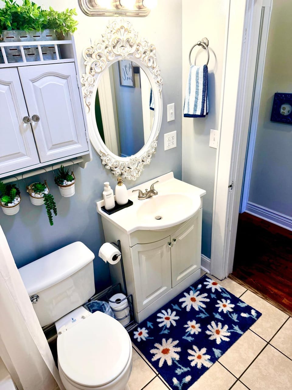 Charming Cedar Place House in Enid