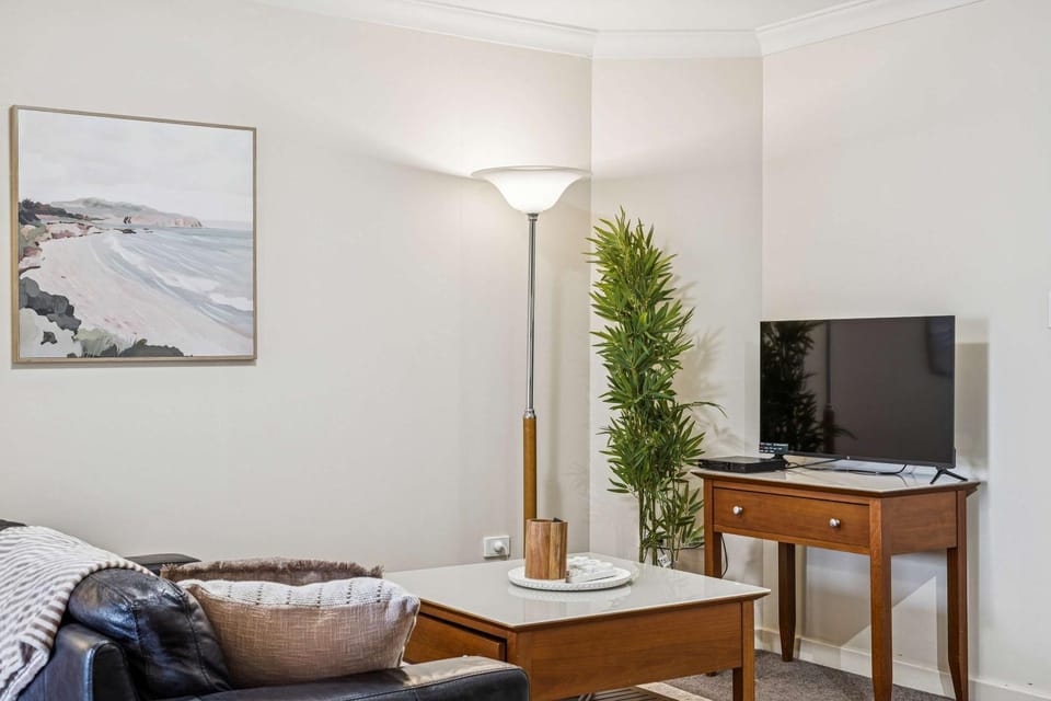 Simple City Accommodation Near CBD Apartment in Perth