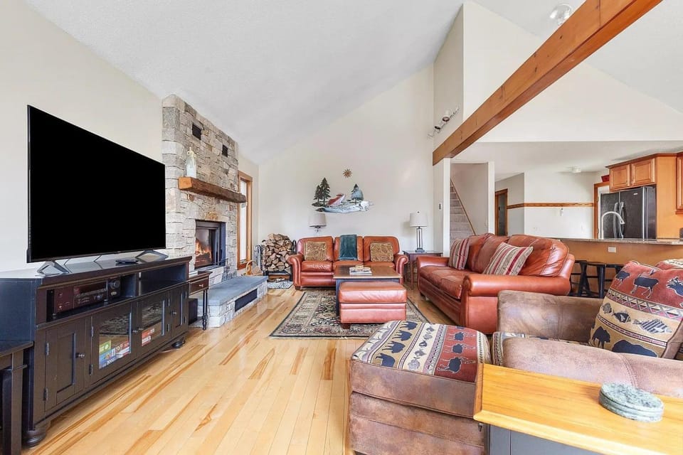 Communal lounge/ TV room, TV and multimedia, Living room, Seating area, Evening entertainment, pet friendly