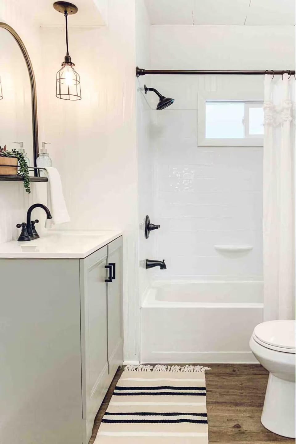 Yosemite Boho Bungalow, Pet Friendly & Mtn Views! House in Sierra Nevada
