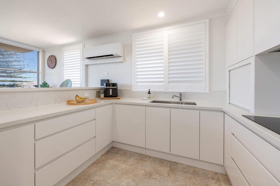 Kitchen or kitchenette, dishwasher, pet friendly, stove