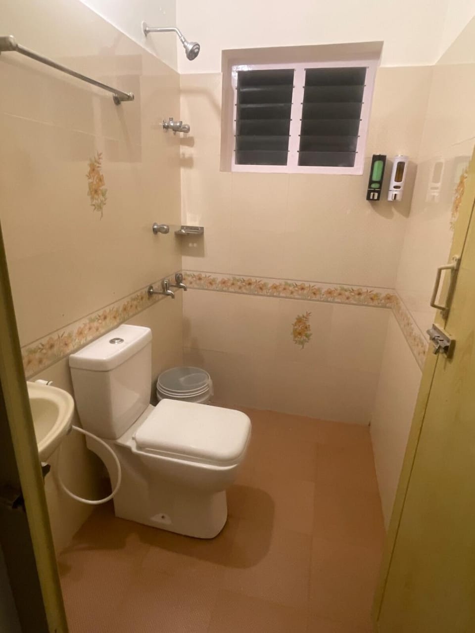 Hakkim Entire Home Villa in Thiruvananthapuram