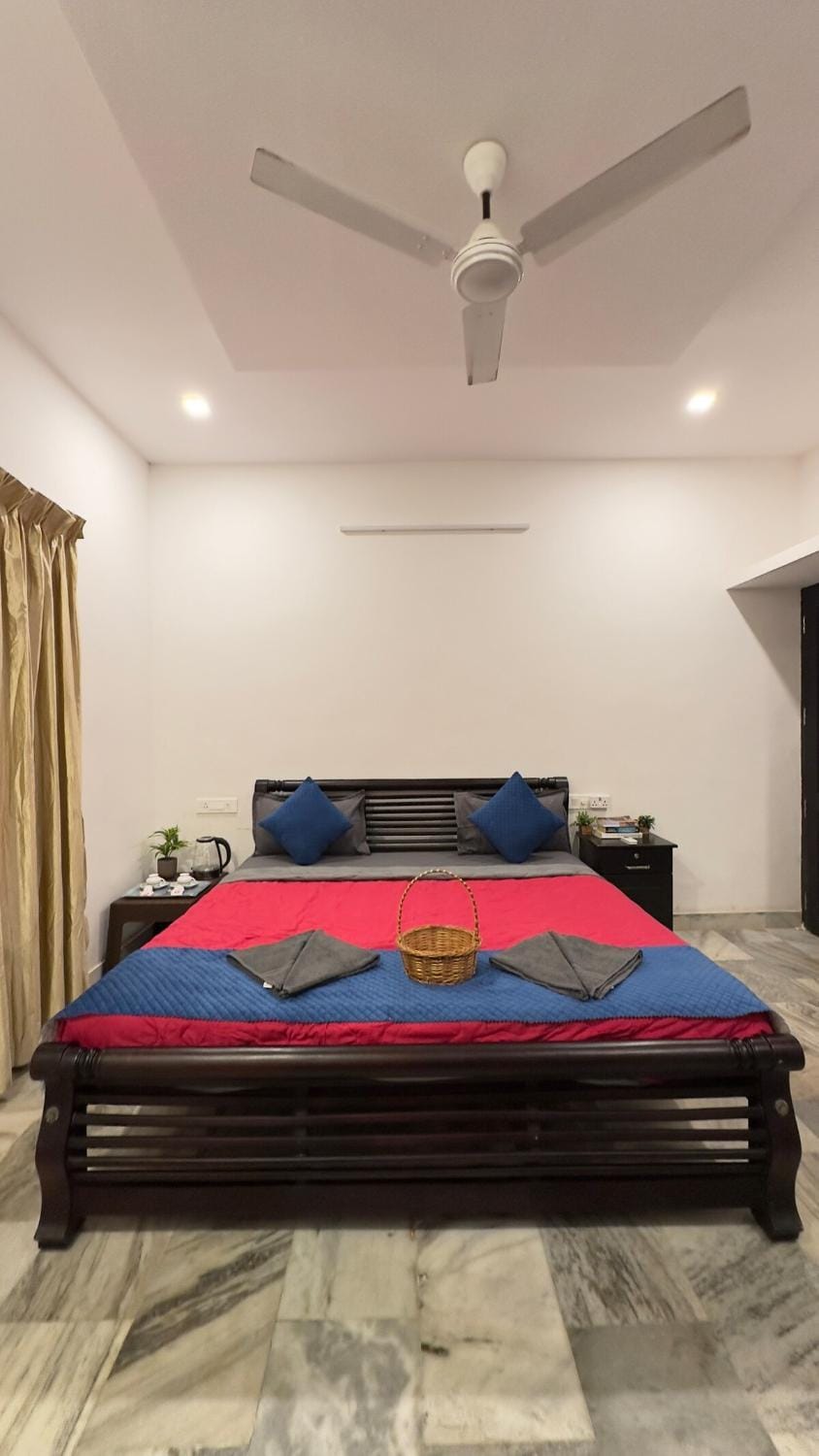 The Beach Manor 3BHK by Halcyon Traveltech Villa in Thiruvananthapuram
