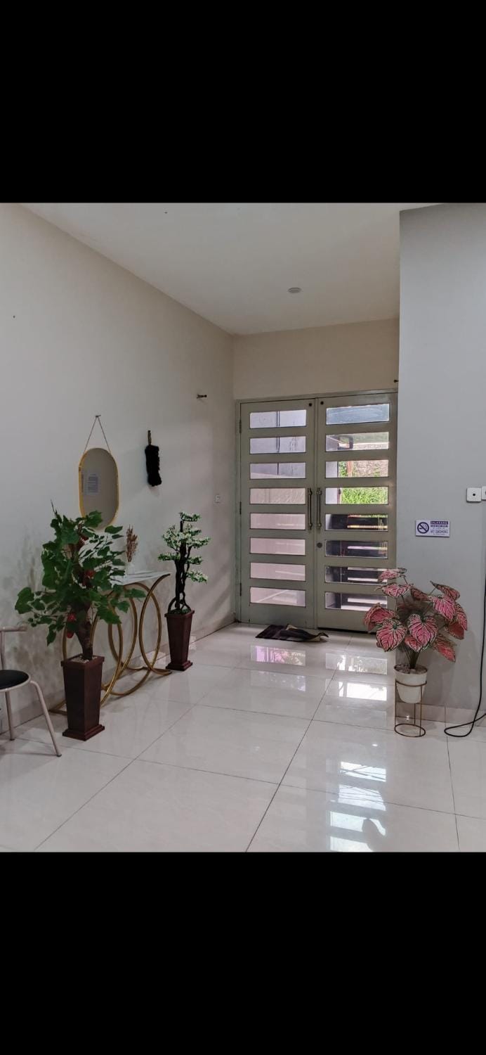 Nimo's House House in West Java