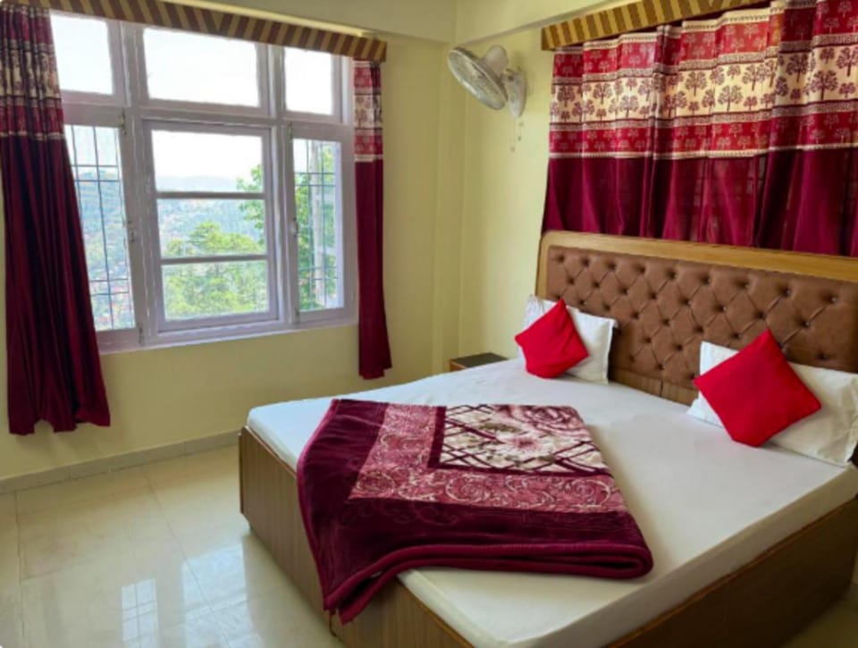 Bed, Photo of the whole room