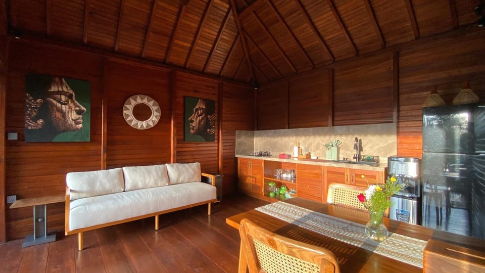 Kitchen or kitchenette, Living room, Seating area