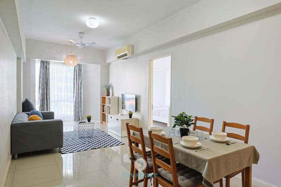 Old Klang Road 2B2B for 5 - 15 min to Mid Valley Mall Apartment in Petaling Jaya