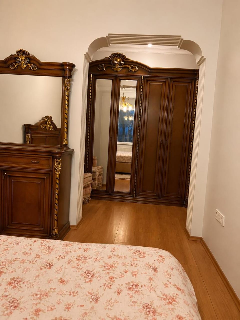 Photo of the whole room, wardrobe