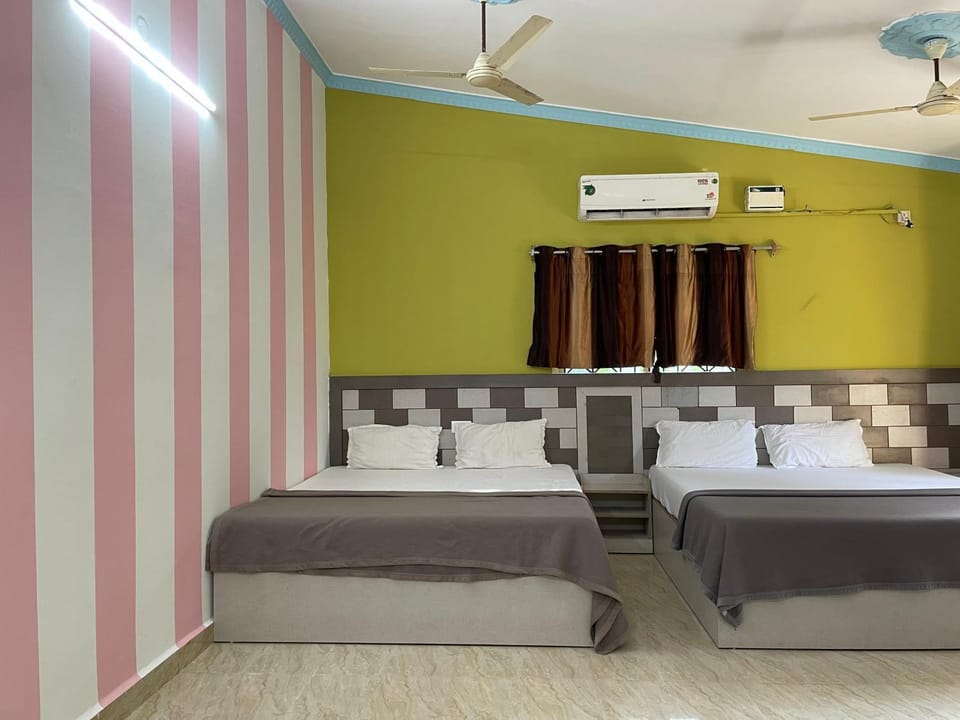 Cardozo beach house Bed and Breakfast in Calangute