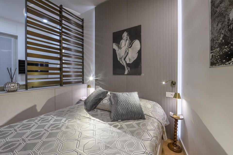 Bed, Photo of the whole room
