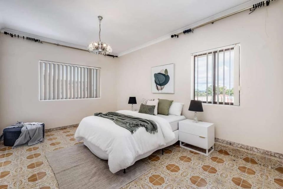 Comfortable House-shared accommodation Vacation rental in Sydney
