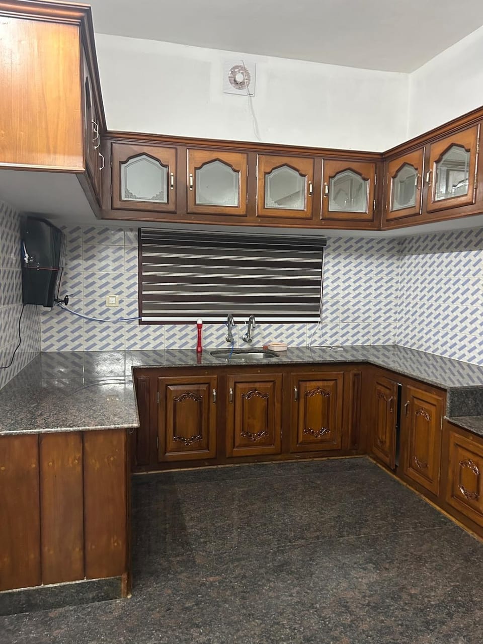 Entire 4BHK House with Full Kitchen near malayattoor Apartment in Kerala
