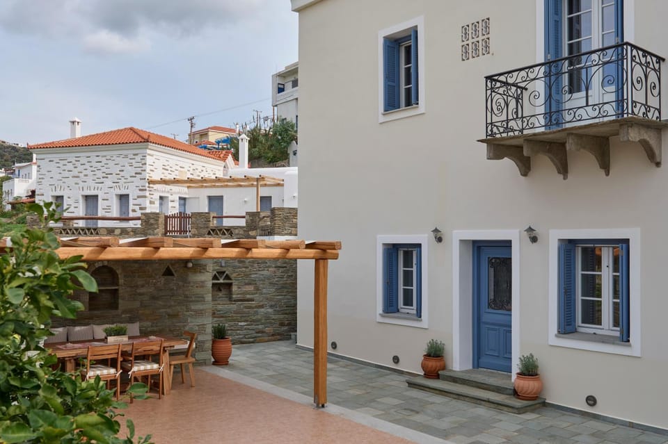 Alaia Boutique houses Country House in Decentralized Administration of the Aegean