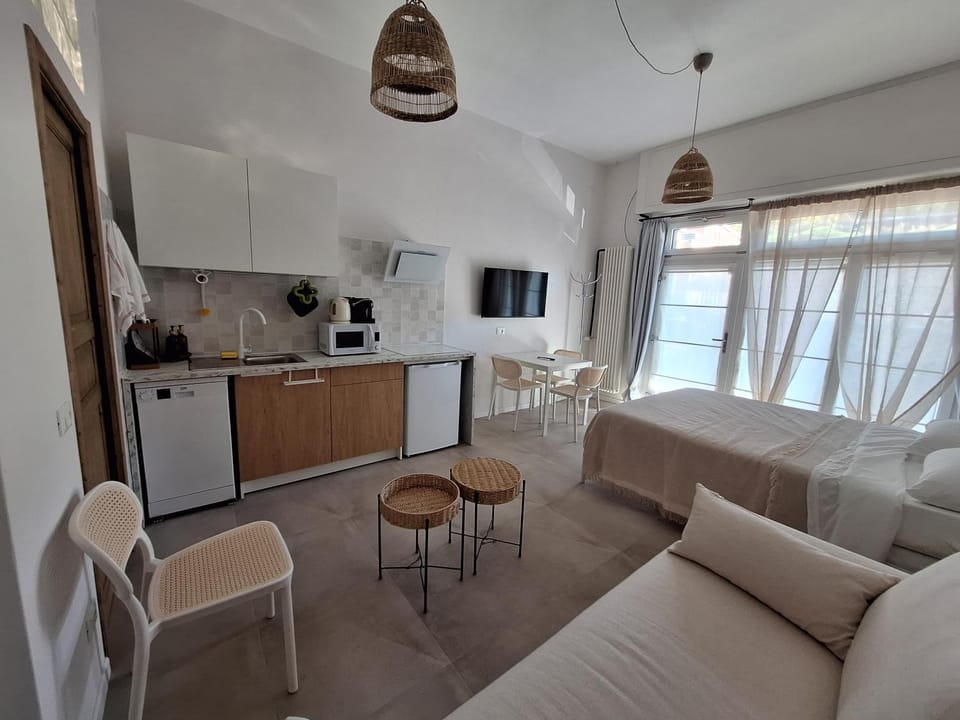 Kitchen or kitchenette, Photo of the whole room