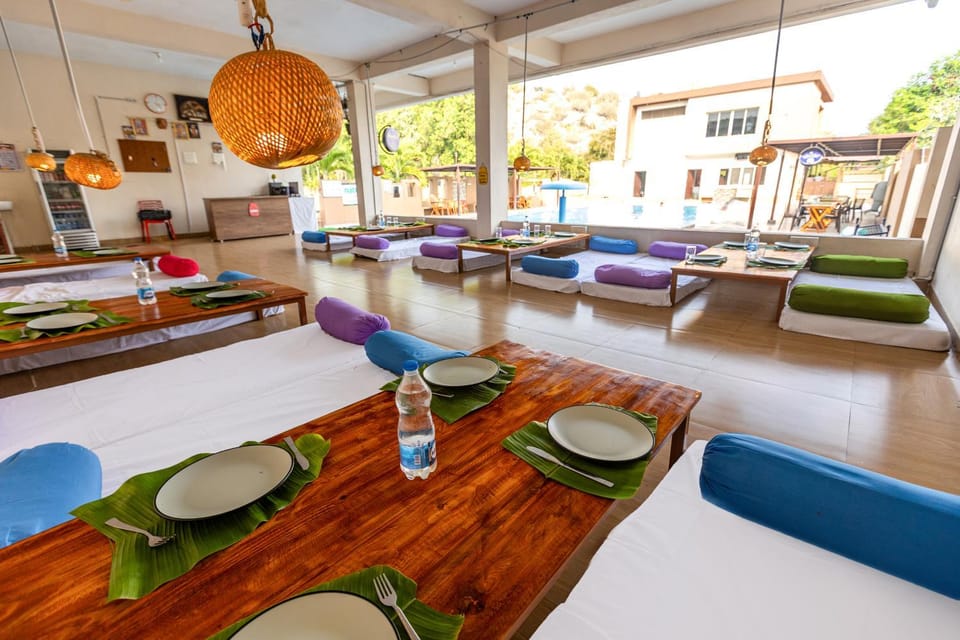 Restaurant/places to eat, Dining area