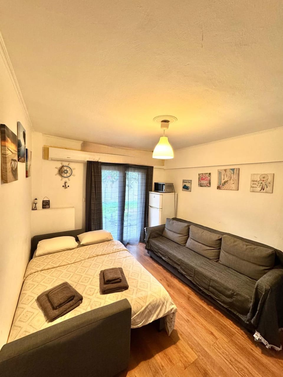 Living room, Bedroom