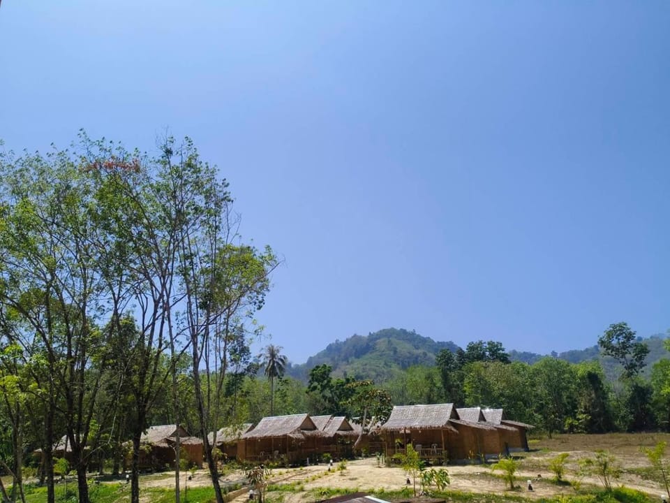 Mook Mellow Hill Bungalows Chalet in Thailand