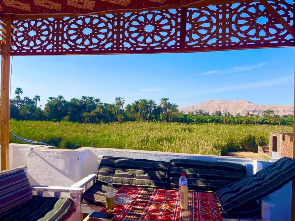 Patio, Day, Natural landscape, View (from property/room), Balcony/Terrace, Seating area, Dining area, Mountain view