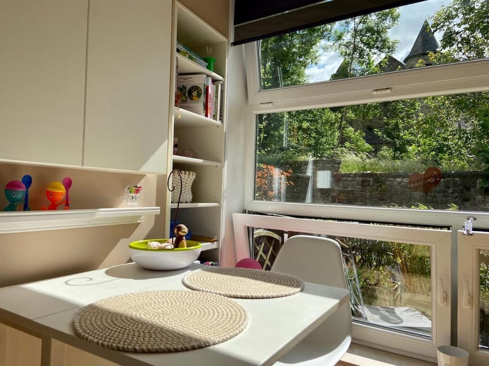 Studio face au château de Thy Apartment in Belgium