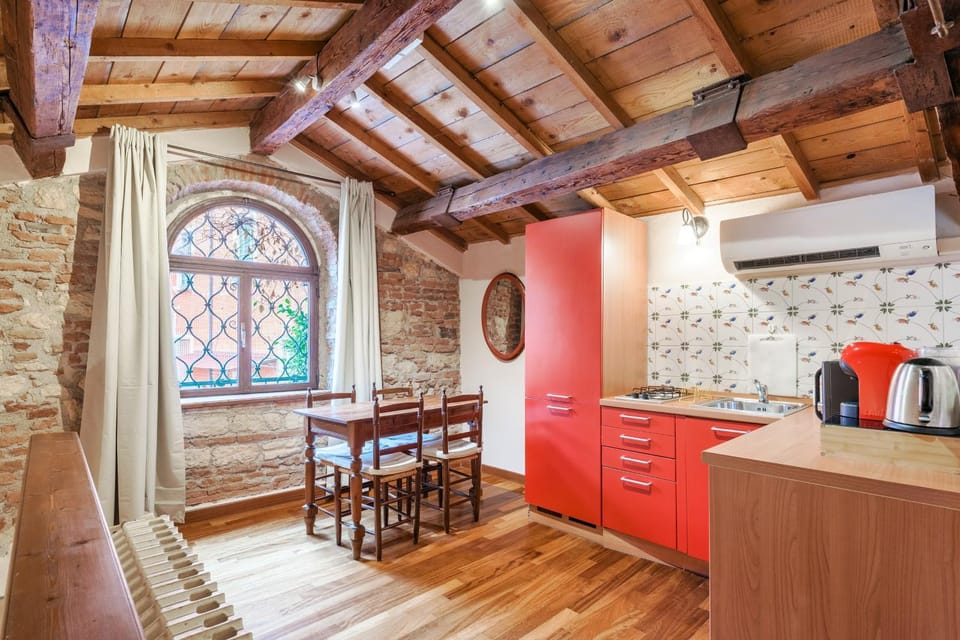 Appartamento Cangrande in centro a Verona Apartment in Verona