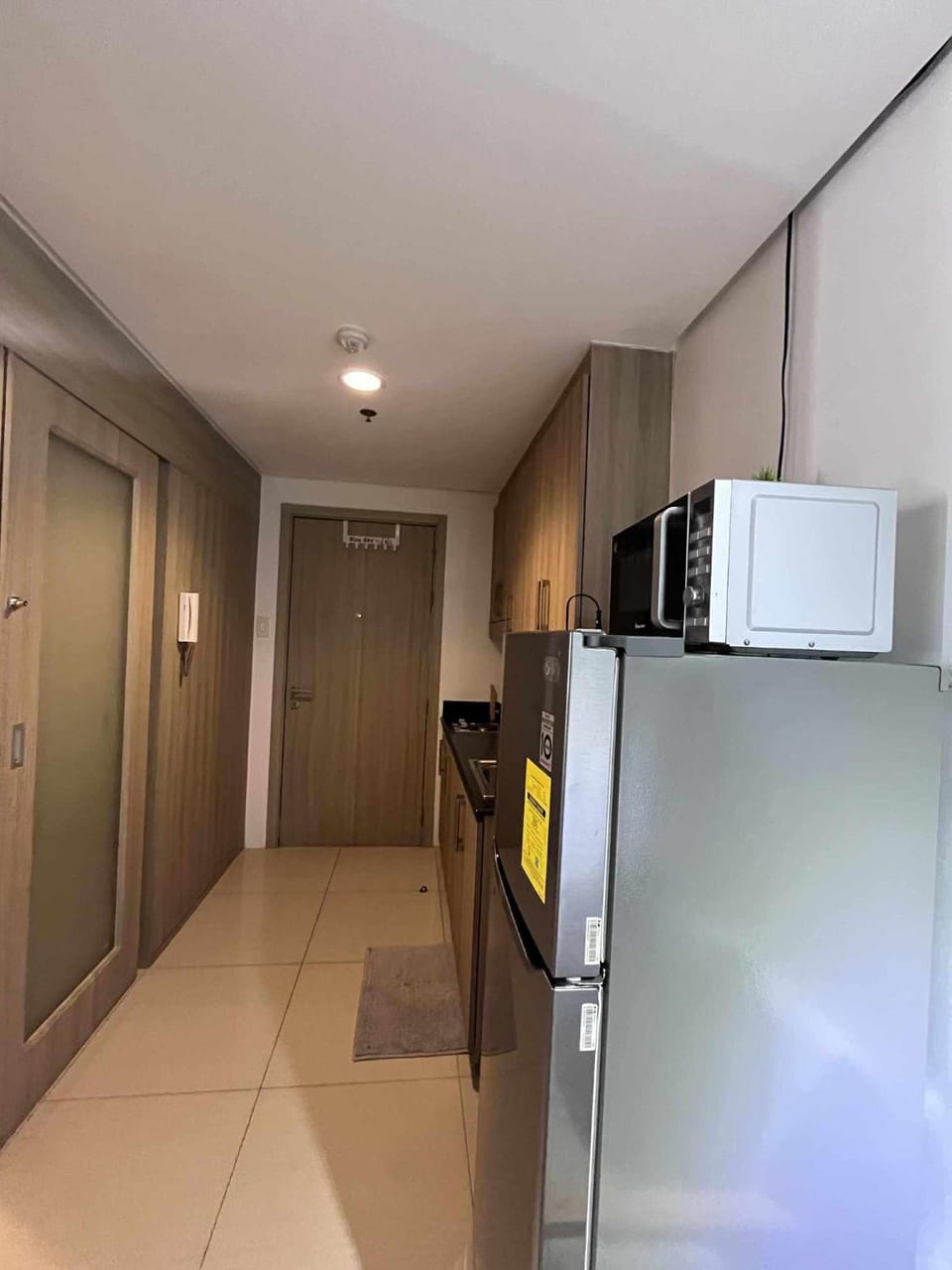 2 ROOMS 1 UNIT by Metro Staycation Apartment hotel in Pasay