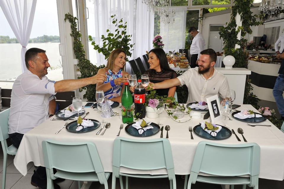 Balcony/Terrace, Evening entertainment