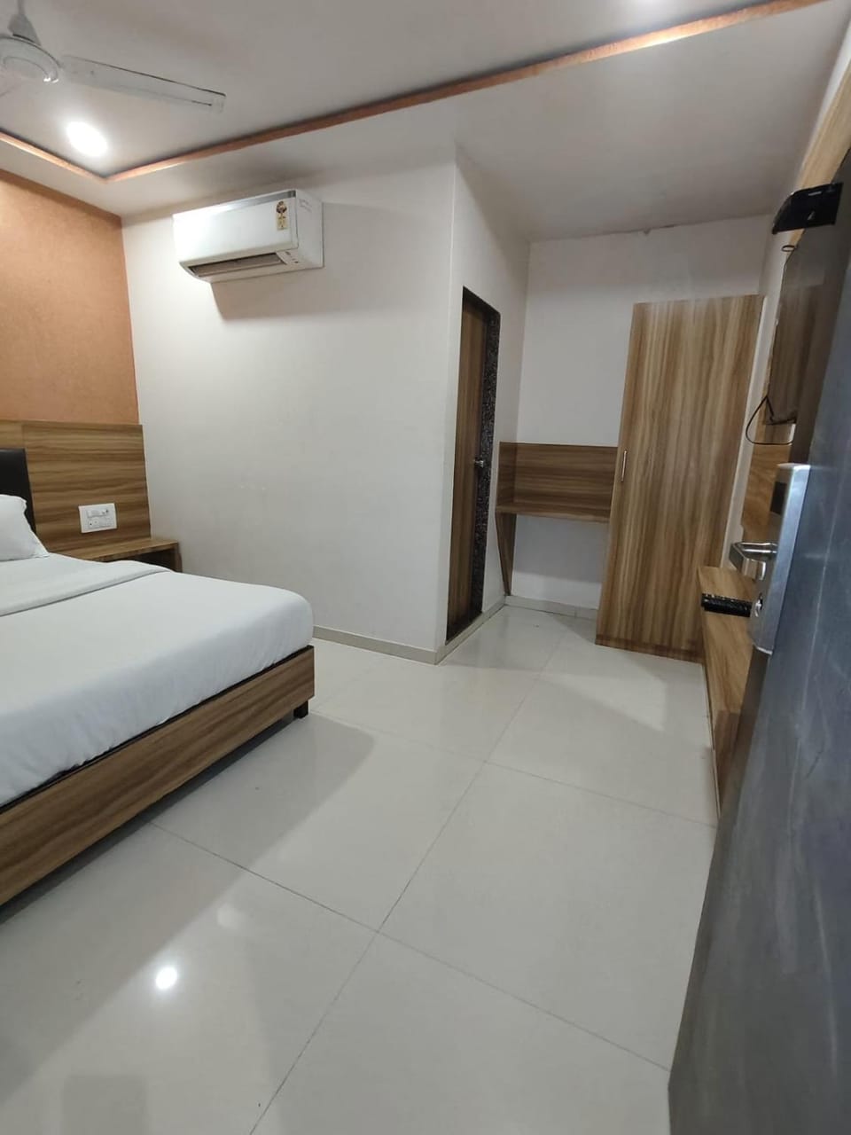 Hotel BKC Anex Near Bandra Kurla Complex Hotel in Mumbai