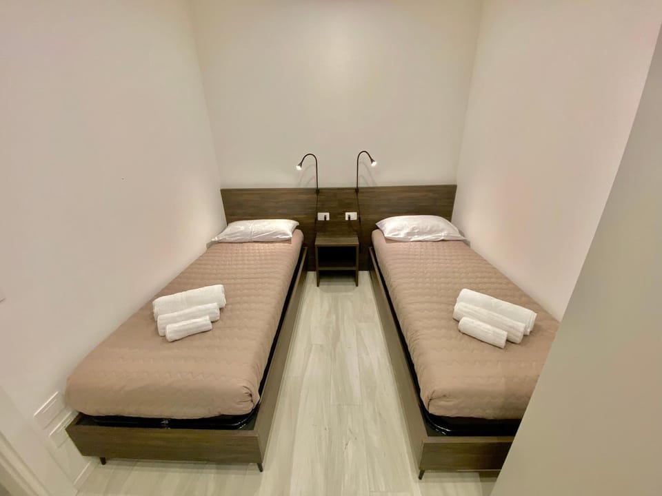 1 min from the lakefront - In the historic centre Apartment in Desenzano del Garda