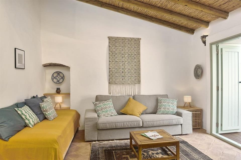 Ninho House, Callebanda Barracol House in Faro District