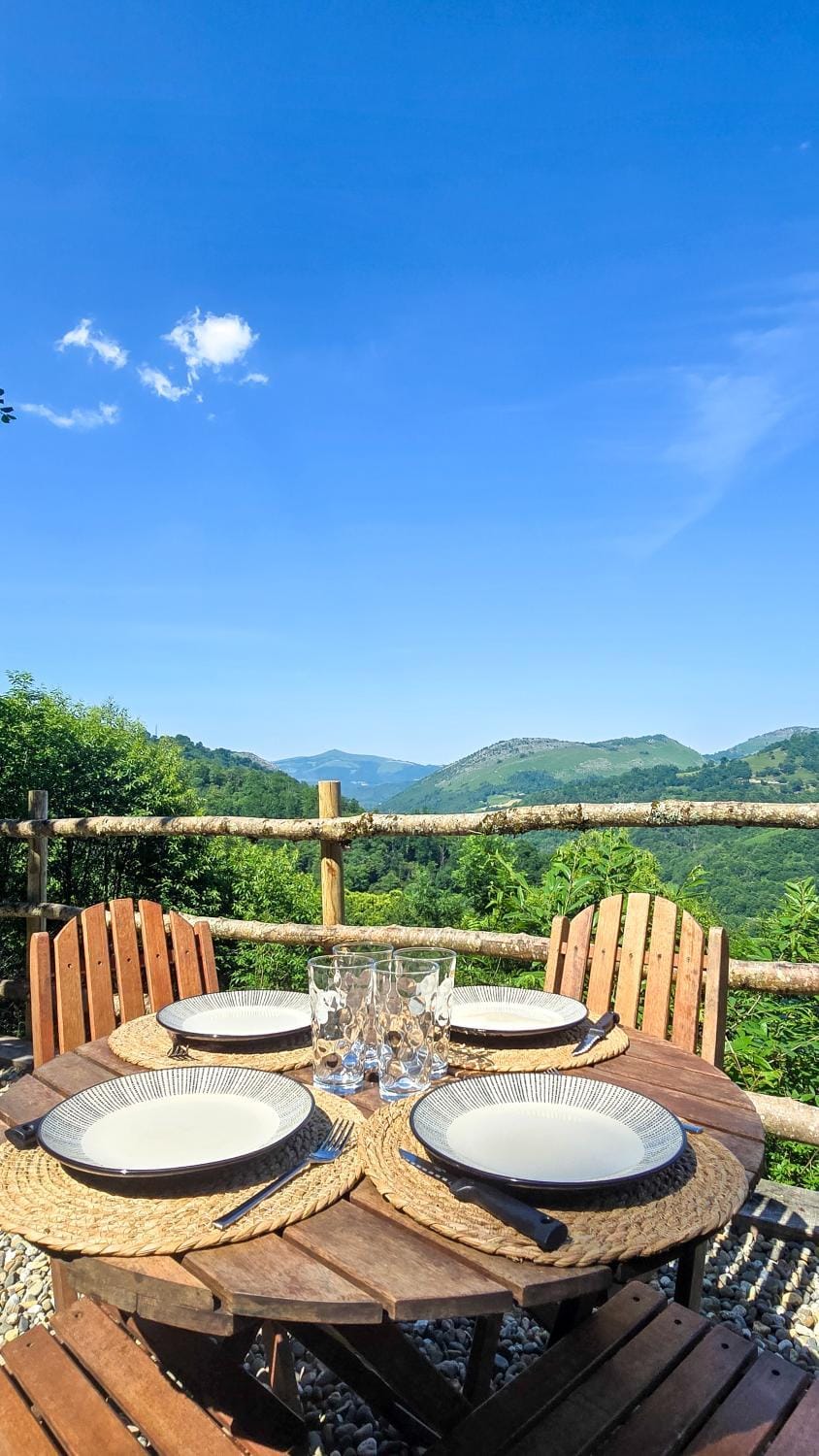 Patio, Day, Natural landscape, View (from property/room), Balcony/Terrace, Mountain view